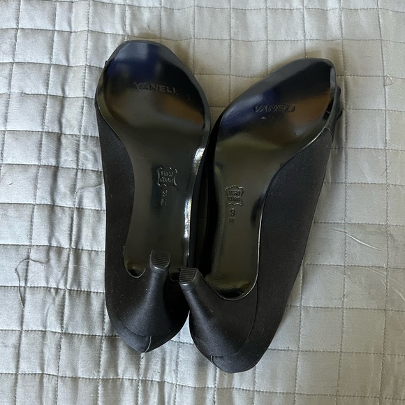 Vaneli Shoes | Open Toe Black Pumps Size 9 M - Picture 5 of 5